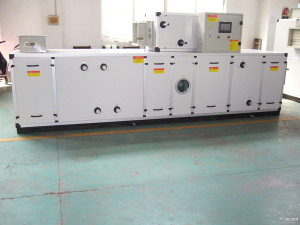 �����˷������ó�����{�C